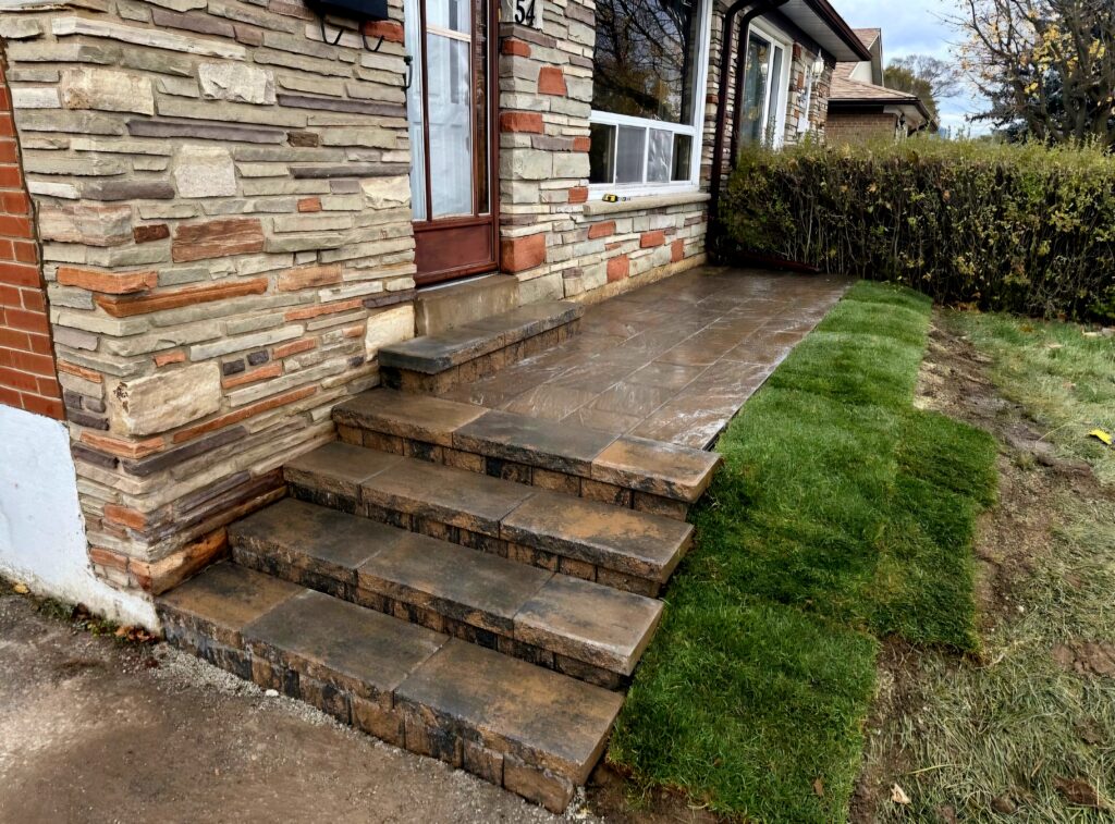 Concrete block steps installation in Vaughan