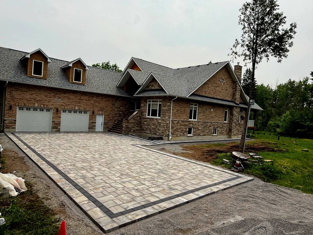 Interlocking driveway companies Newmarket, paving contractors Newmarket